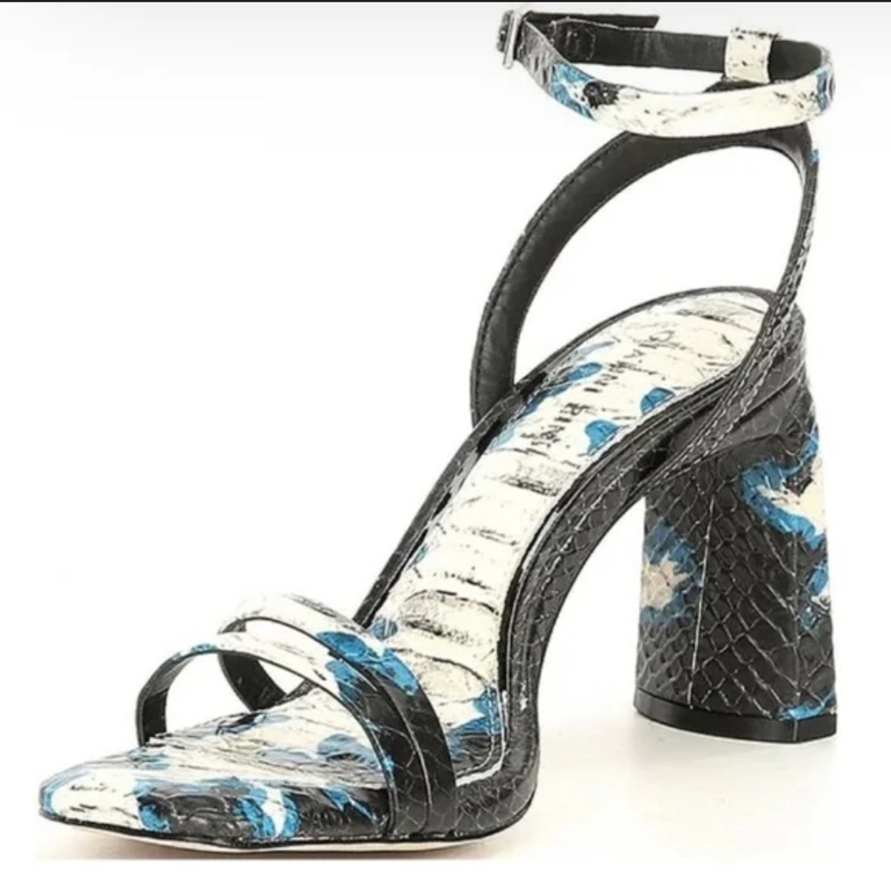 NWT Gianni Bini Zarriah Black and Blue Patterned Heels size 6